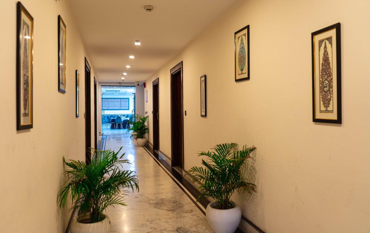 Hotel Doon'S Pride Dehradun Exteriör bild